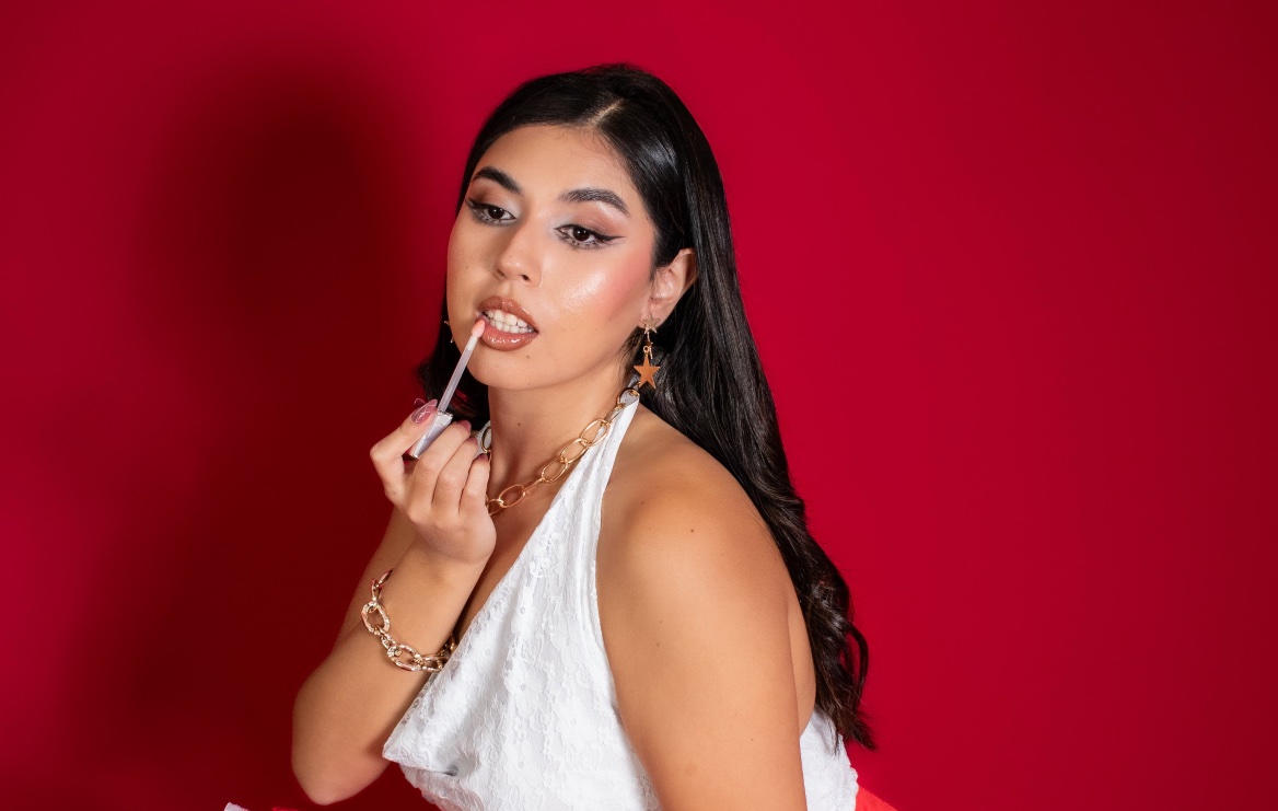 Jarocha invita a tomar el control de tu propia historia en su nuevo single “La Sensación” 
