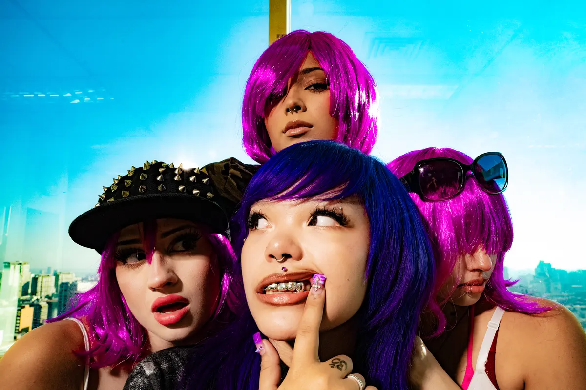 Soffyy muestra su lado más oscuro y desafiante en «Hannah Montana»
