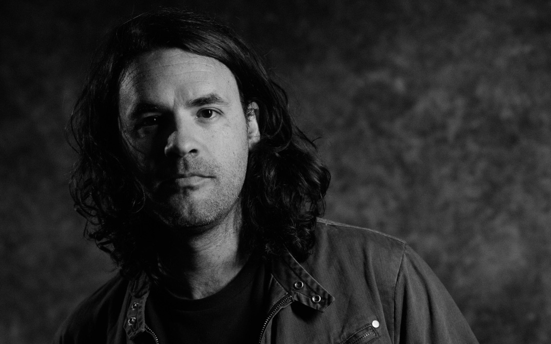 Nicolás Emden estrena «Volantín» junto a Nano Stern