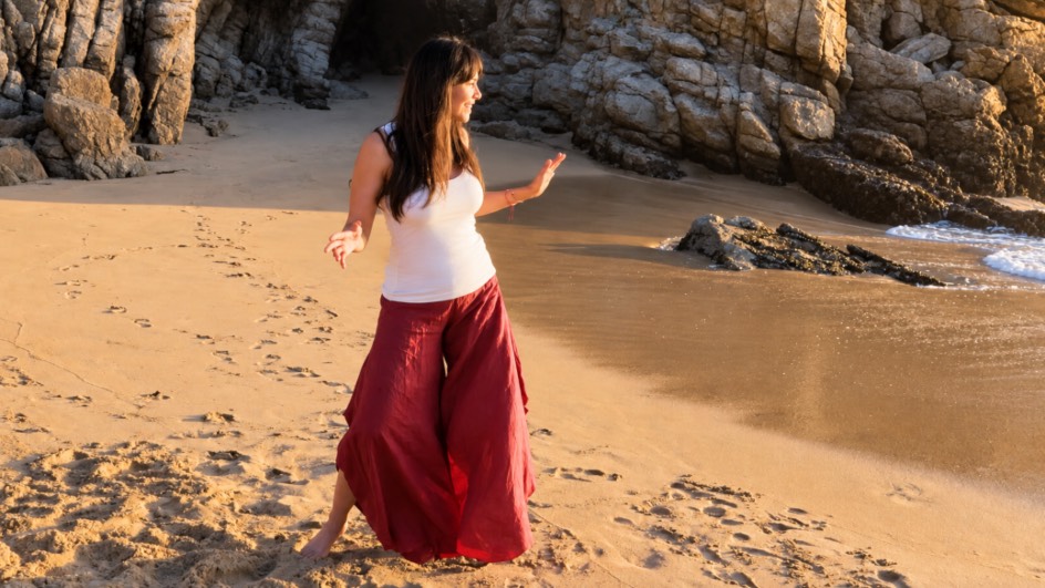 SAVIA florece con “Canciones con Alma”, su primer álbum, y presenta “Pa Sentir”, su primera canción original