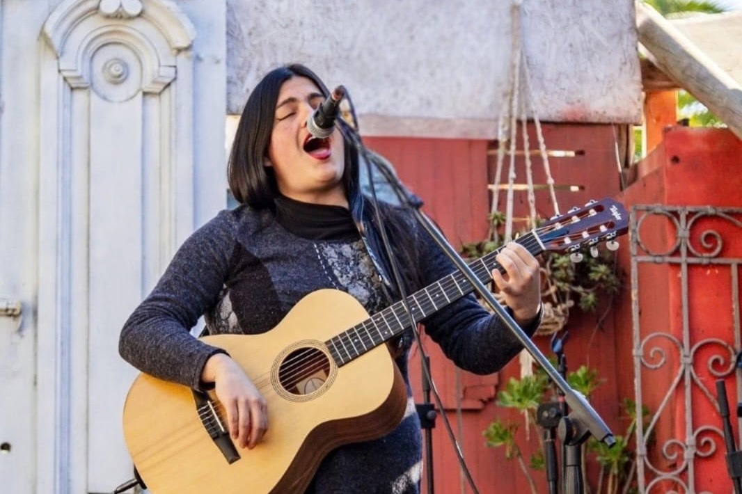 Ninfa Folk presenta “Neptuno”, su primer sencillo, en una celebración musical en Limache